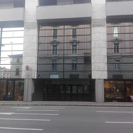 Bergamo City Apartments *