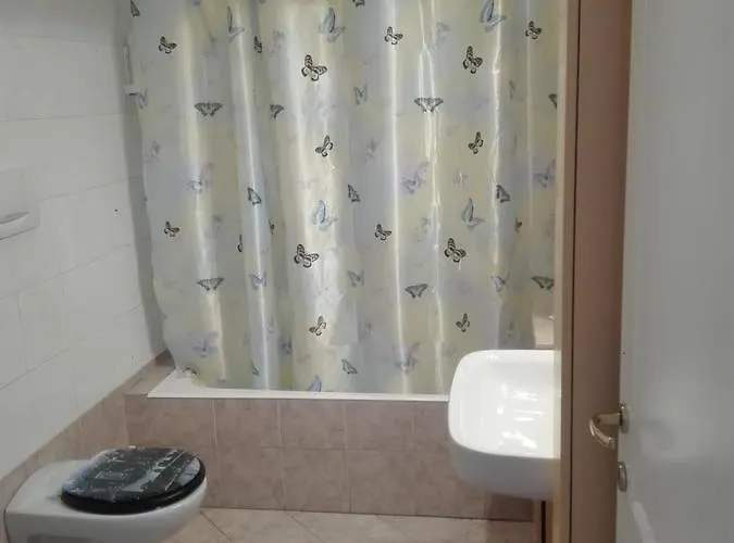 Bergamo City Apartments Бергамо