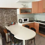 Bergamo City Apartments דירה